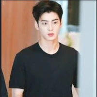 ม่อน  มือขวา ไนท์