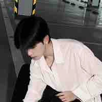 บอส(เพื่อน พอ)