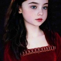 Elena Rocher (9años)
