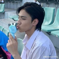 แอดเองค่า😘