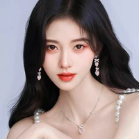 เรน(พ.นางเอก)