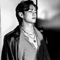 taehyung (dominant alpha)