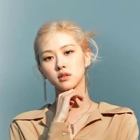 Park Chae-young(Rosé)