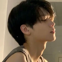 ฟีฟ่า☁️(นายเอก)