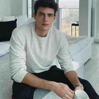 Finn White
