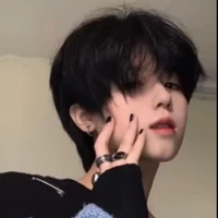 อิง(พี่นายเอก)