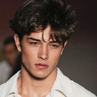 Christopher Leighton