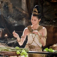 ยิหวา(นางเอก)