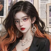 Valeska Deyanira / Ravaryn