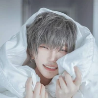 มิสึกิ ทาเครุ(นายเอก)