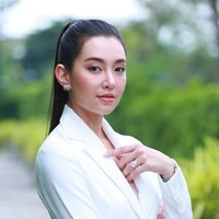 เมตตา(แม่พระเอก)