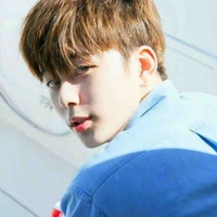 มาร์ส (พี่ชายของนางเอก)
