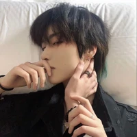 คิม🔥[พ.อ4]