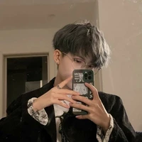 แม็ก-พระเอก