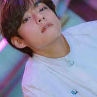 Kim Tae Hyung 25ans