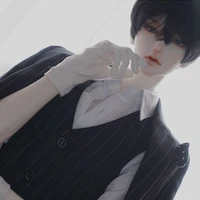 ปอนด์(พระเอก+ตุ๊กตา)