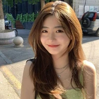 เมย์ญ่า(เพื่อนร่วมห้อง)