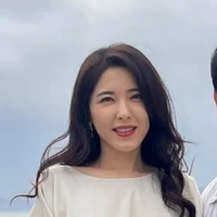 mama Vira dan Alvarez
