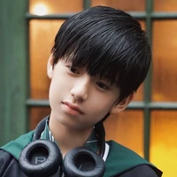 Jaethro Minvell Knox Desmond (kecil)