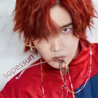 Jung Hoseok (A)[León Dorado]
