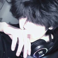 กลิ่น (นายเอก+ติวเตอร์)