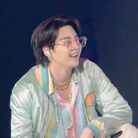 Min Yoongi Ataxaria