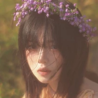 Louisa Violet (Maid)