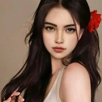 Queen Maria De Luca