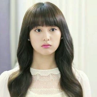 Lee Hyeri ( sepupu  Theana)
