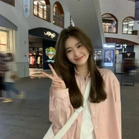 พลอย(นางเอก)