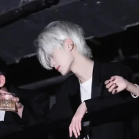 คิรัว(มือซ้ายพ.อ.)