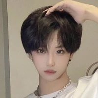 อเล็กซ์[นายเอกในนิยาย]