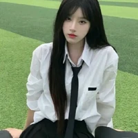 เนย(หัวหน้าห้องเเฝด)