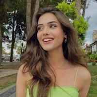 Annabell Collins-Fl stepsister