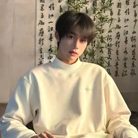 น้ำ(นายเอก)