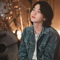Min yoongi (enigma)