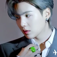 Kim Yoongi (suga)