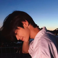 เบส(นายเอก)
