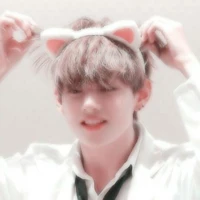 Kim Taehyung (Ō)