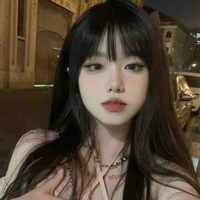 แพรว(นางเอก)