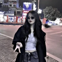 บี(เพื่อนนางเอก)