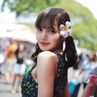 Elaine Meshya Davies