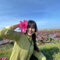 ไอซ์(รุ่นน้อง,เพื่อนนางเอก)