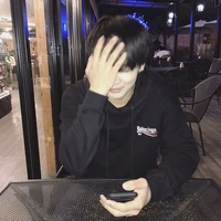 บี*เพื่อนนายเอก*✨❤️