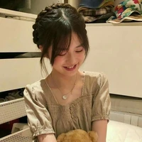 จีนี่(พี่สาวคนโตลูกคราม❤️อิงอิง)