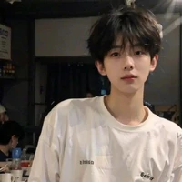 เดือน:นายเอก💐🌜