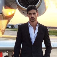 Damien De