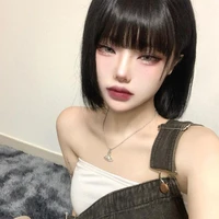 แองจี้ เพื่อนนอ.