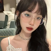 Iris (ไอริส)👸💎ตอนใส่แว่น