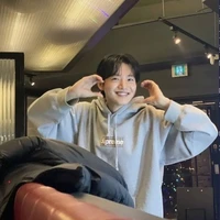 เทียนไข (นายเอก)😘